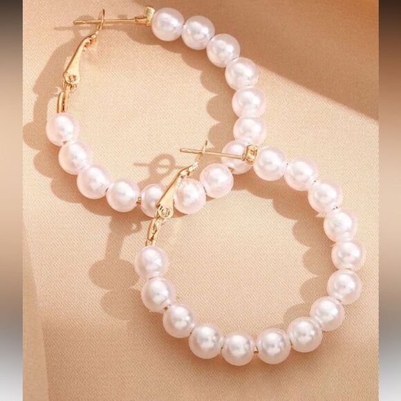 Anthropologie Jewelry - Pearl hoop earrings A128